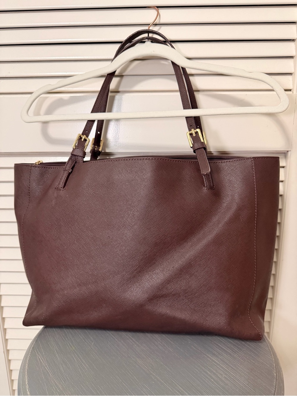 Tory Burch Chocolate Brown Saffiano Leather Tote with Gold Hardware - Picture 3 of 17